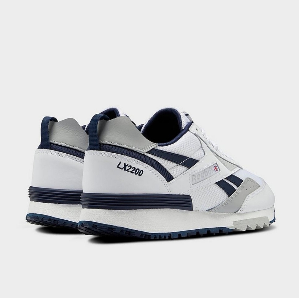 25). MEN'S /WOMEN'S REEBOK LX2200 CASUAL SHOES Size 6. 5